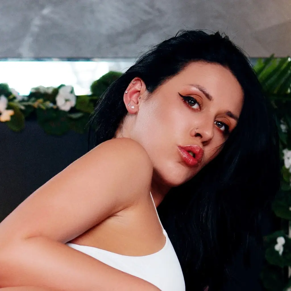 FoxxyPenny FoxxyPenny