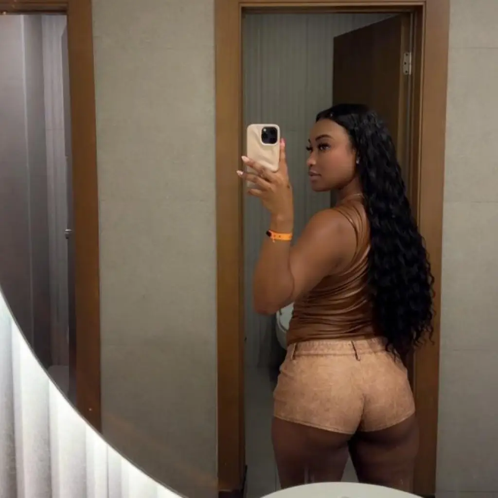 Kiki - live videochat model op Videochat.nl